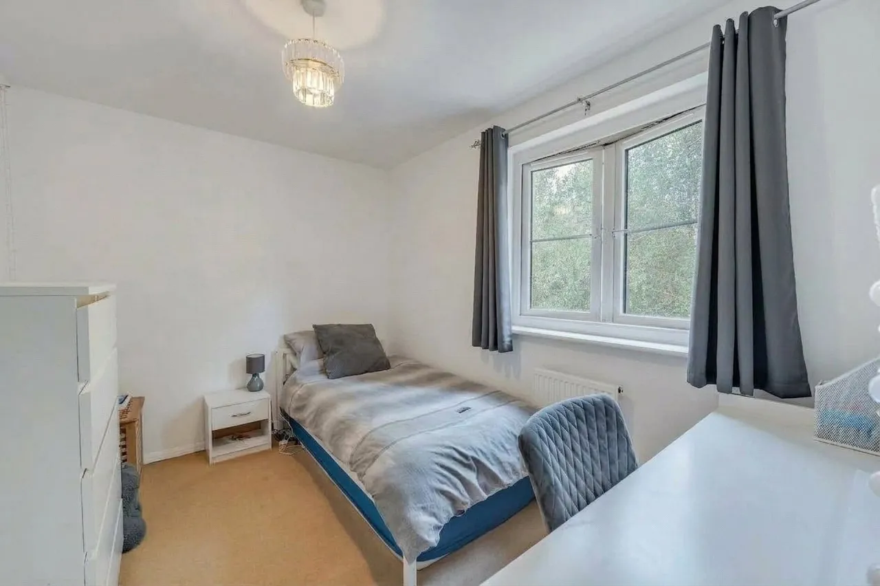 Westons Hill Drive, Emersons Green, BS16, photo 8