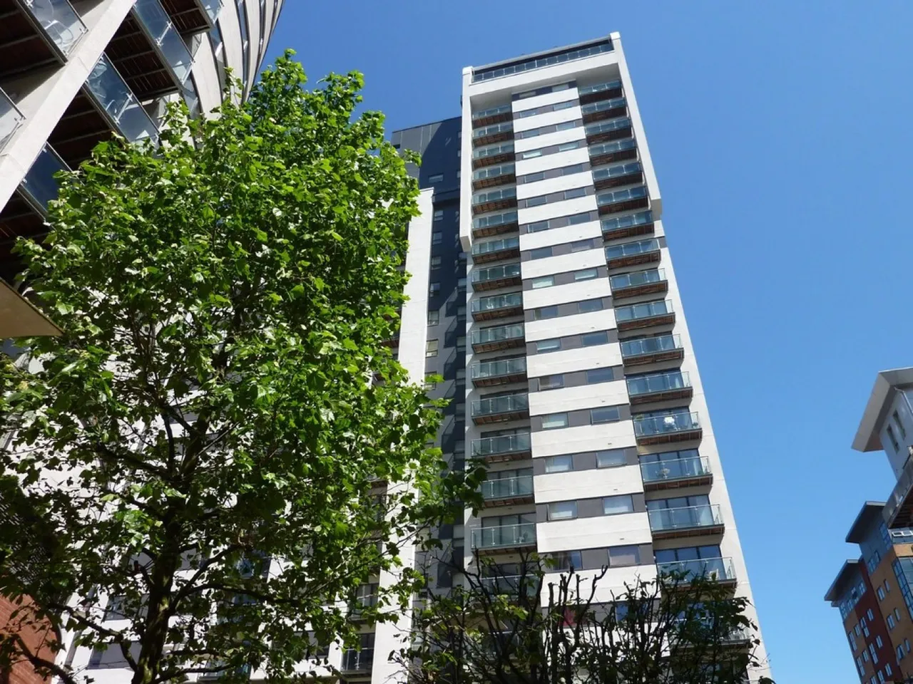 2 bed flat to rent, Lord Street, M4