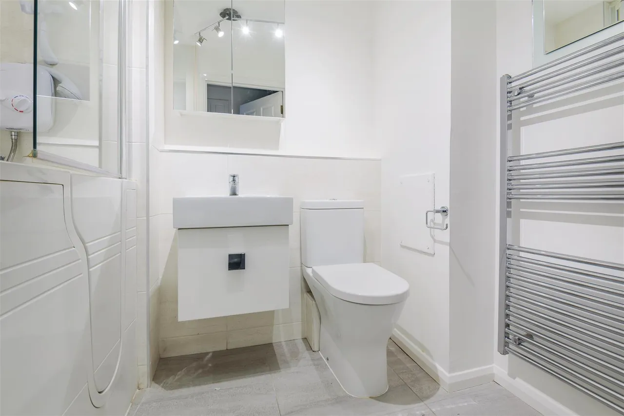 Furzehill Road, Borehamwood, WD6, photo 5
