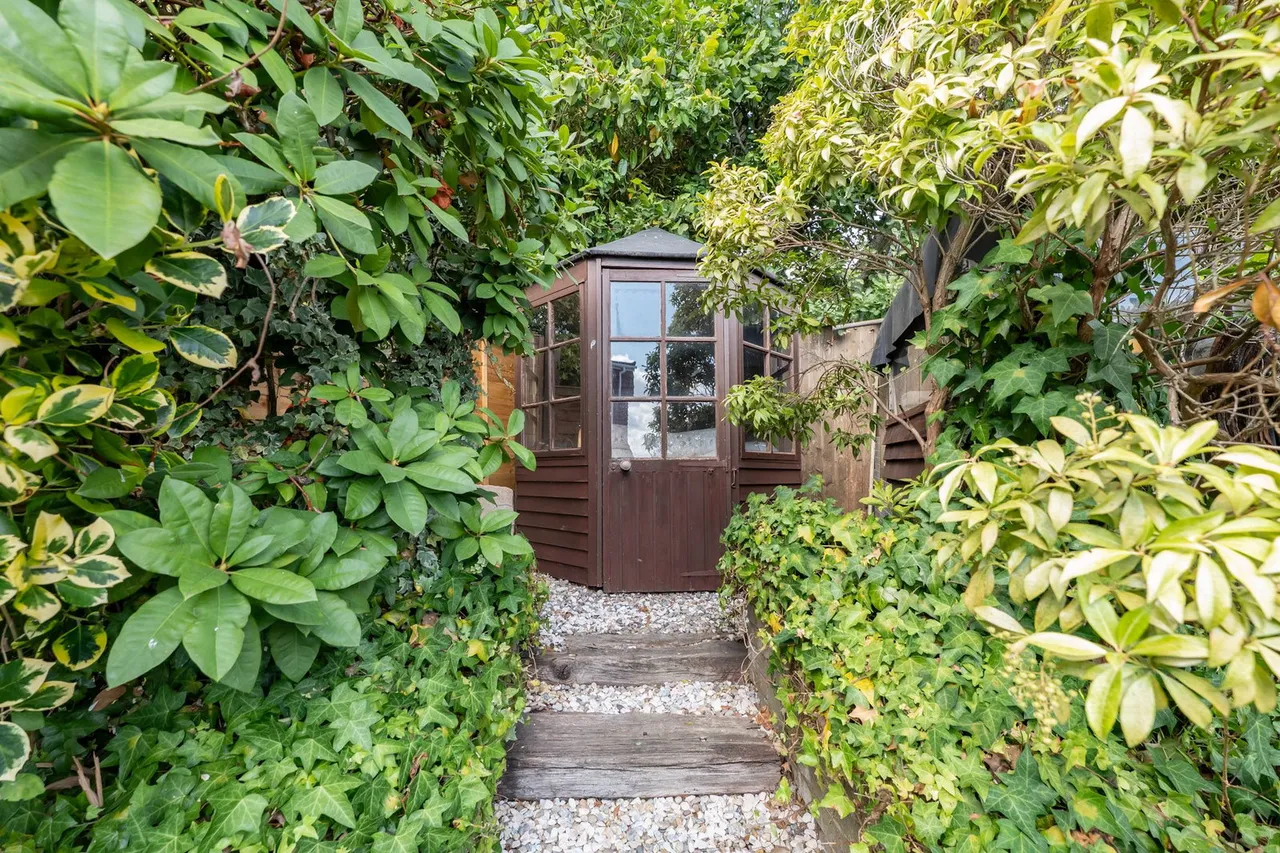 Herne Down, Crowborough, TN6, photo 12