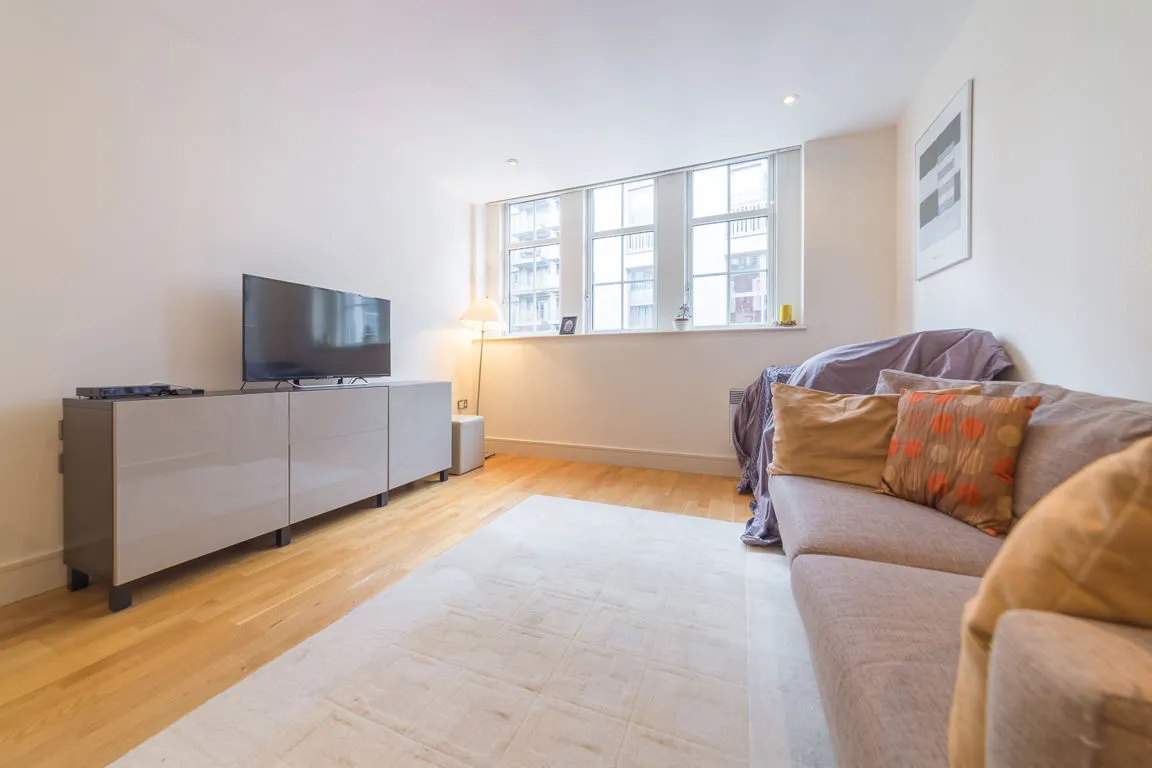 2 bed flat to rent — Romney House, Westminster, London