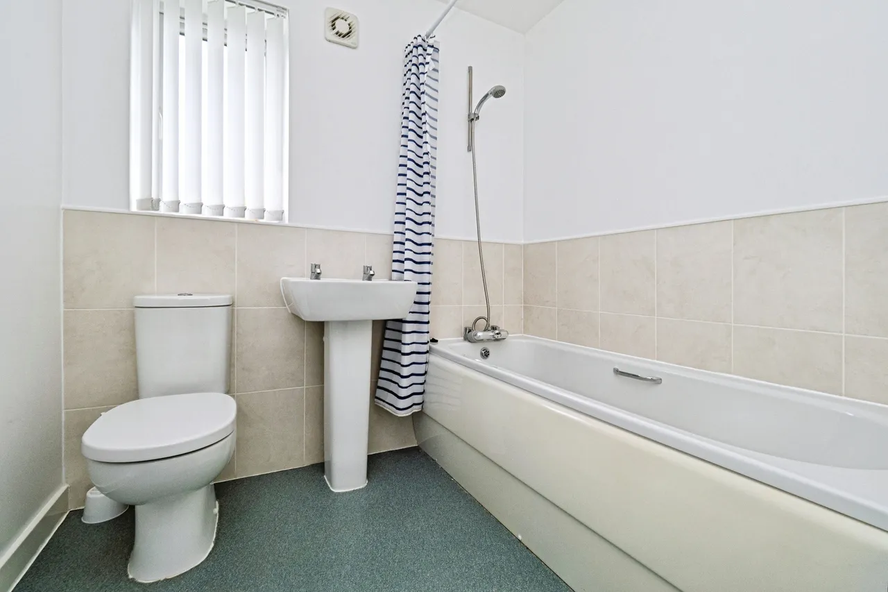Ashcourt Drive, Hornsea, HU18, photo 12