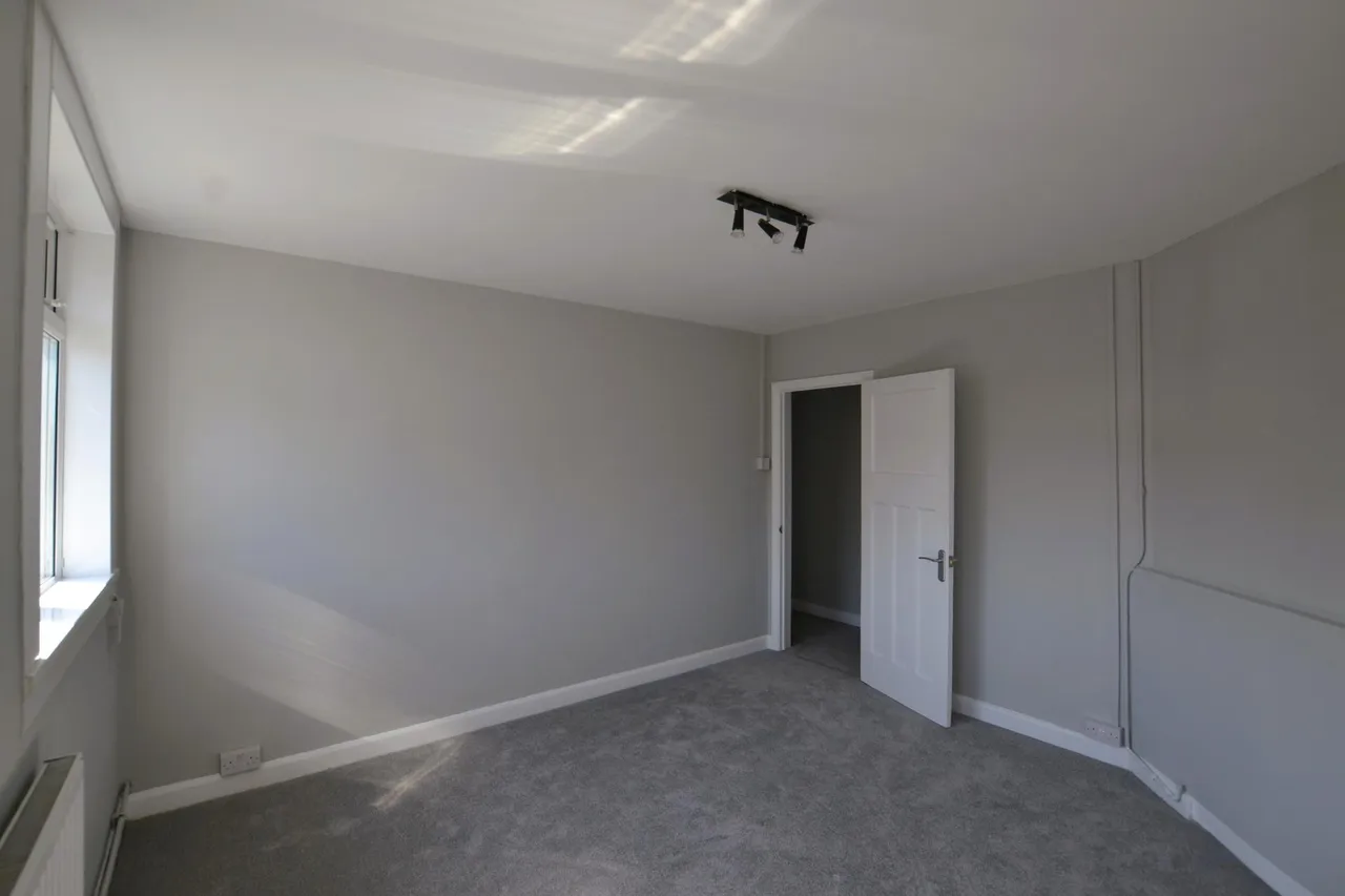 Haselbury Road, Edmonton, N9, photo 3