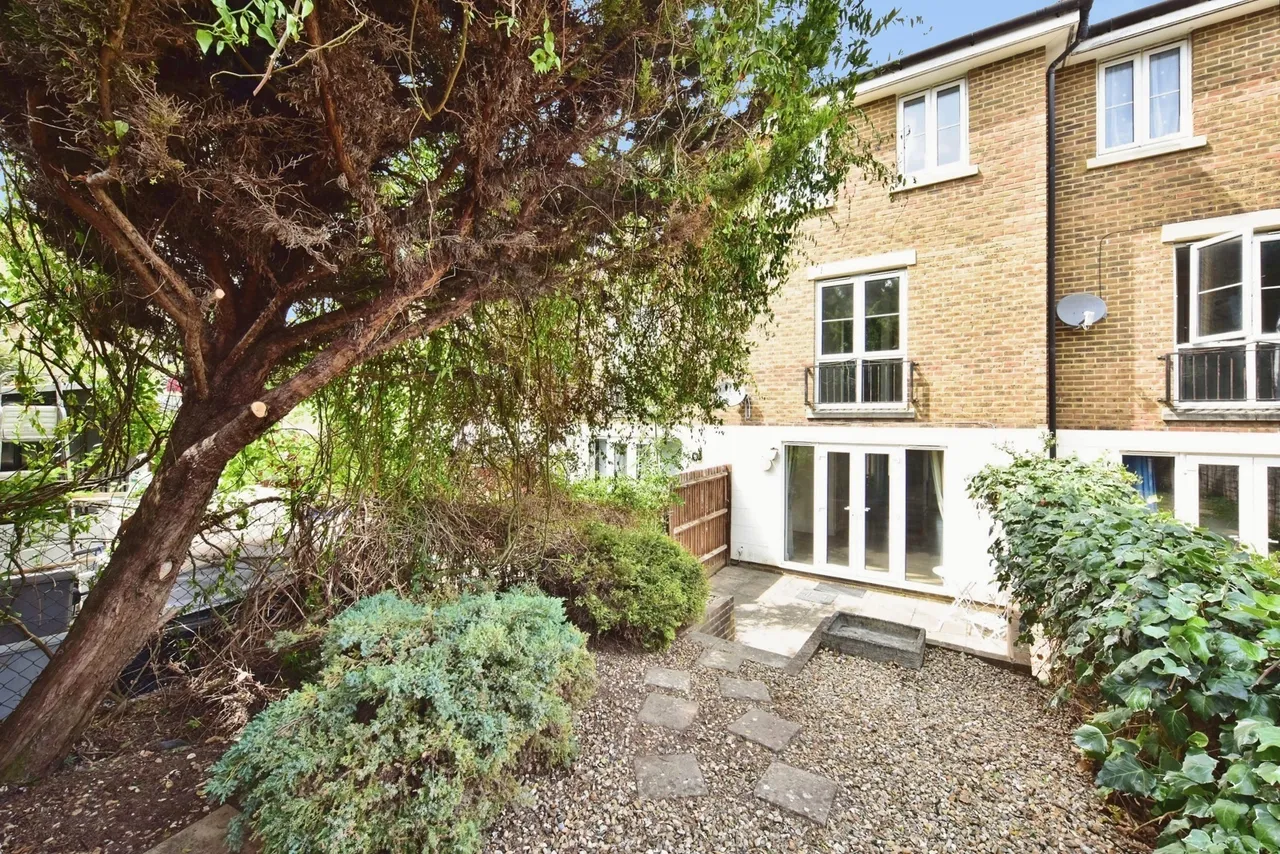 Bridgeside Mews, Maidstone, Kent, ME15, photo 17
