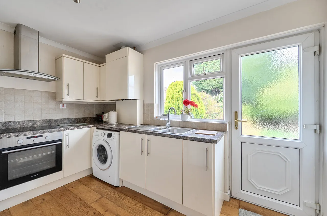 Southdene Road, Chandler's Ford, SO53, photo 9