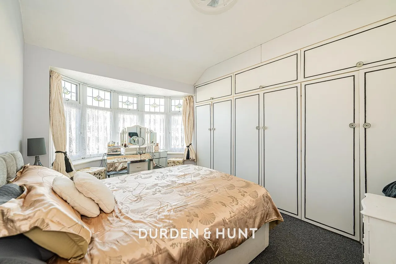 Flora Gardens, Chadwell Heath, RM6, photo 11