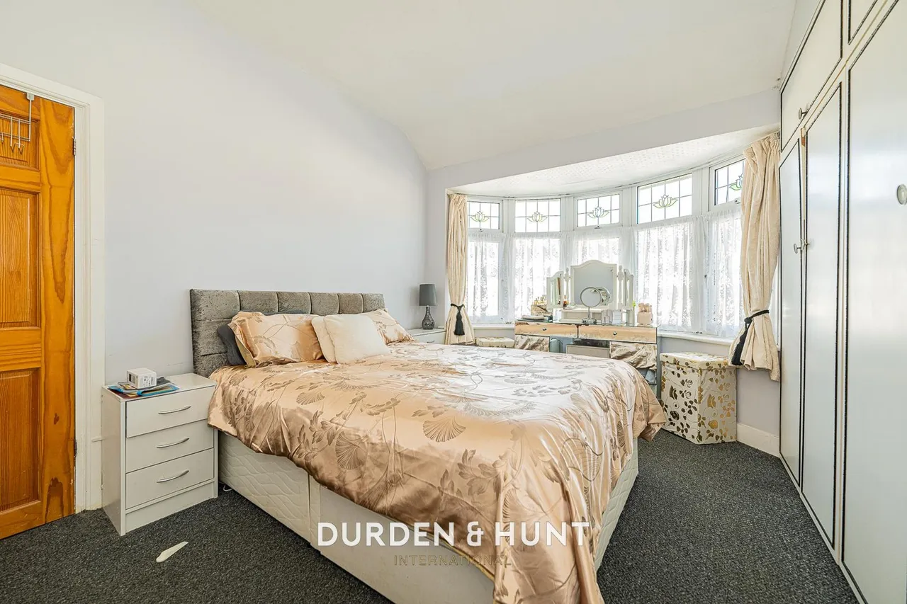 Flora Gardens, Chadwell Heath, RM6, photo 12