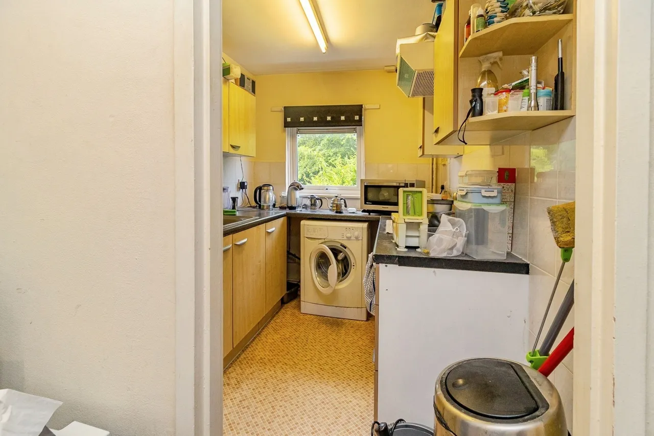 Campion, Great Linford, Milton Keynes, Buckinghamshire, MK14, photo 6