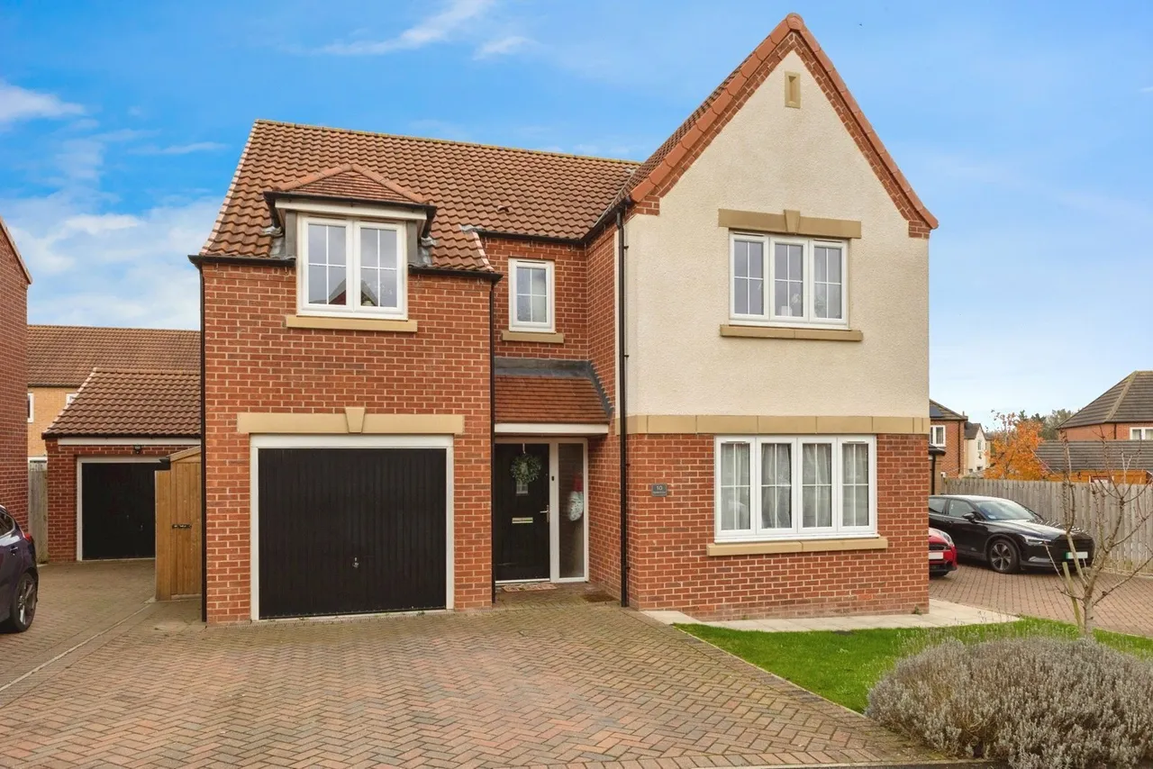 4 bed house for sale — Sybilla Grove, Yarm, Durham, TS15
