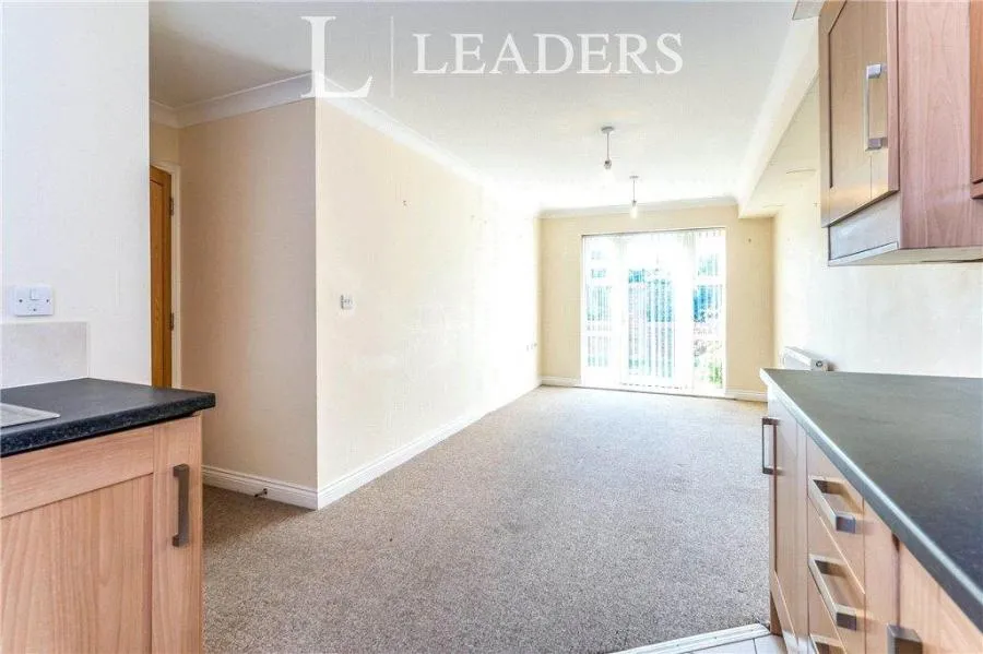 Whyke Lane, Chichester, PO19, photo 5