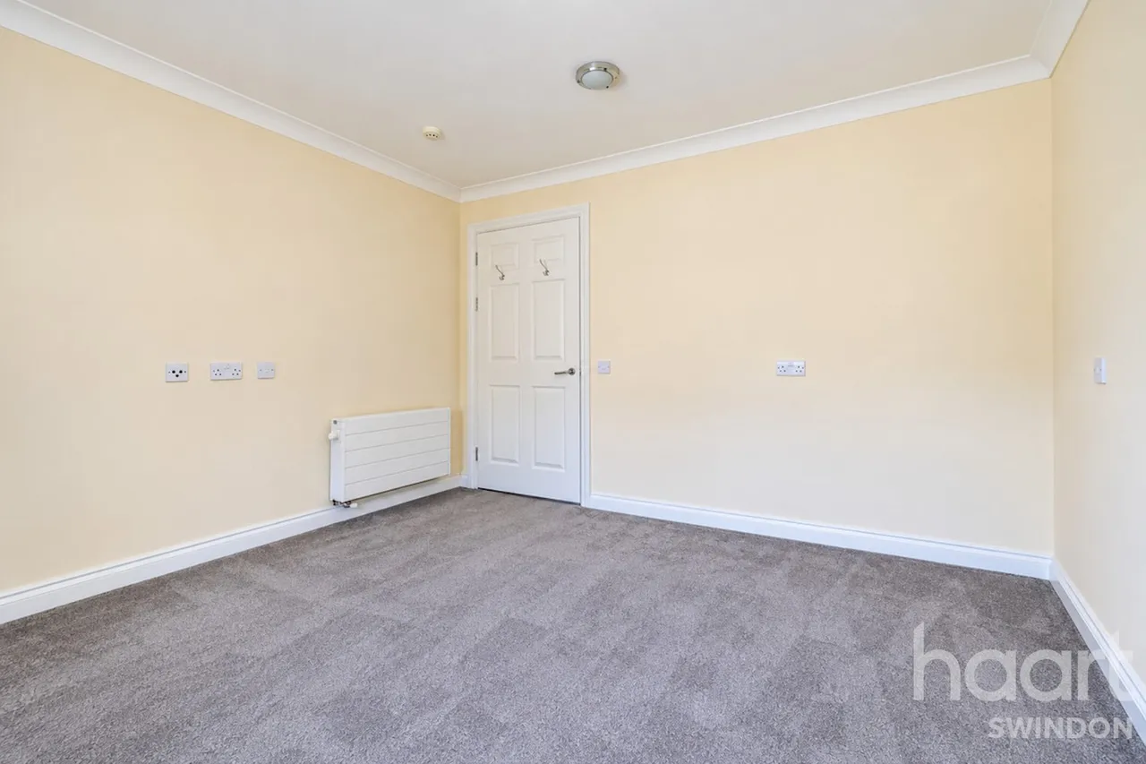Kingsdown Road, Swindon, SN3, photo 7