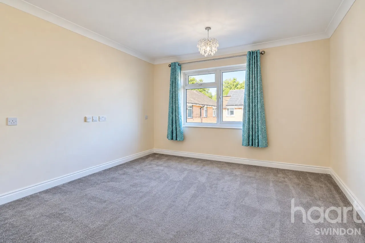 Kingsdown Road, Swindon, SN3, photo 11