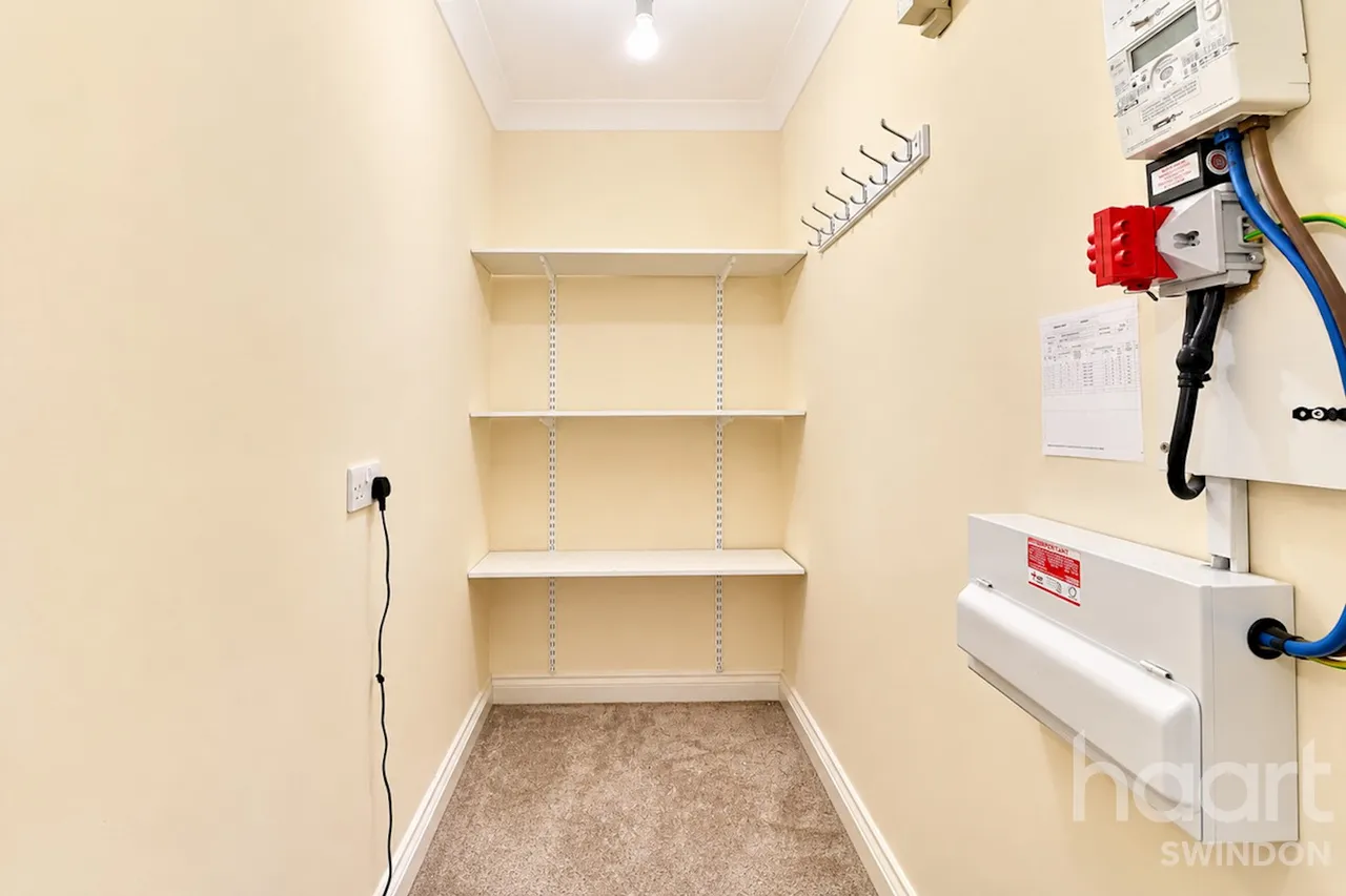 Kingsdown Road, Swindon, SN3, photo 16