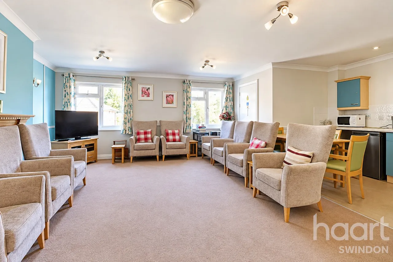 Kingsdown Road, Swindon, SN3, photo 14