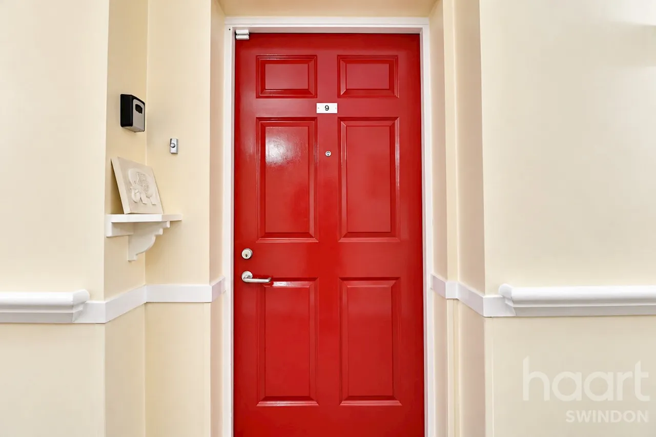 Kingsdown Road, Swindon, SN3, photo 17