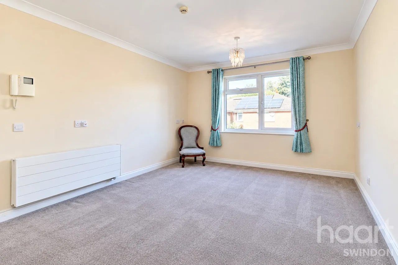 Kingsdown Road, Swindon, SN3, photo 13