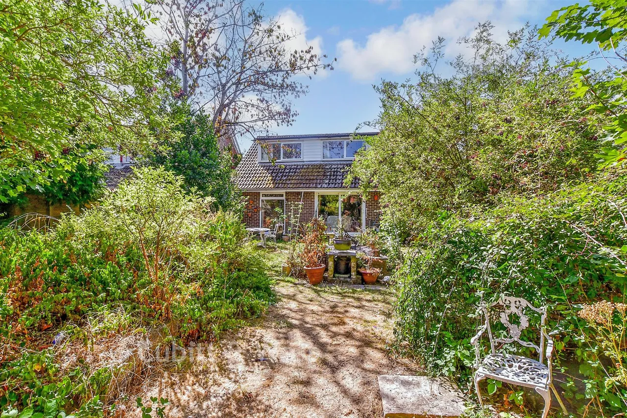 Fraser Gardens, Southbourne, PO10, photo 11