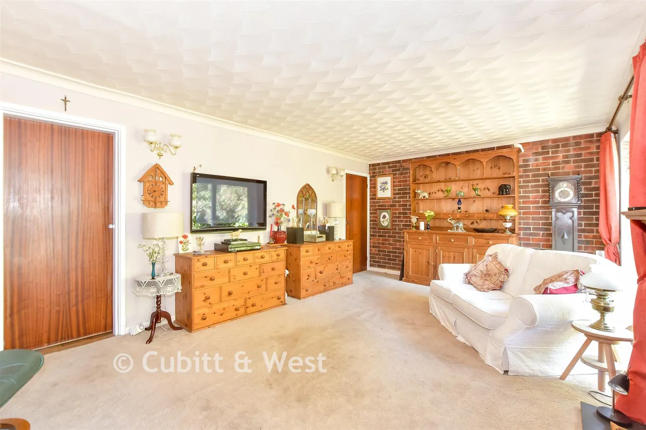 Fraser Gardens, Southbourne, PO10, photo 5