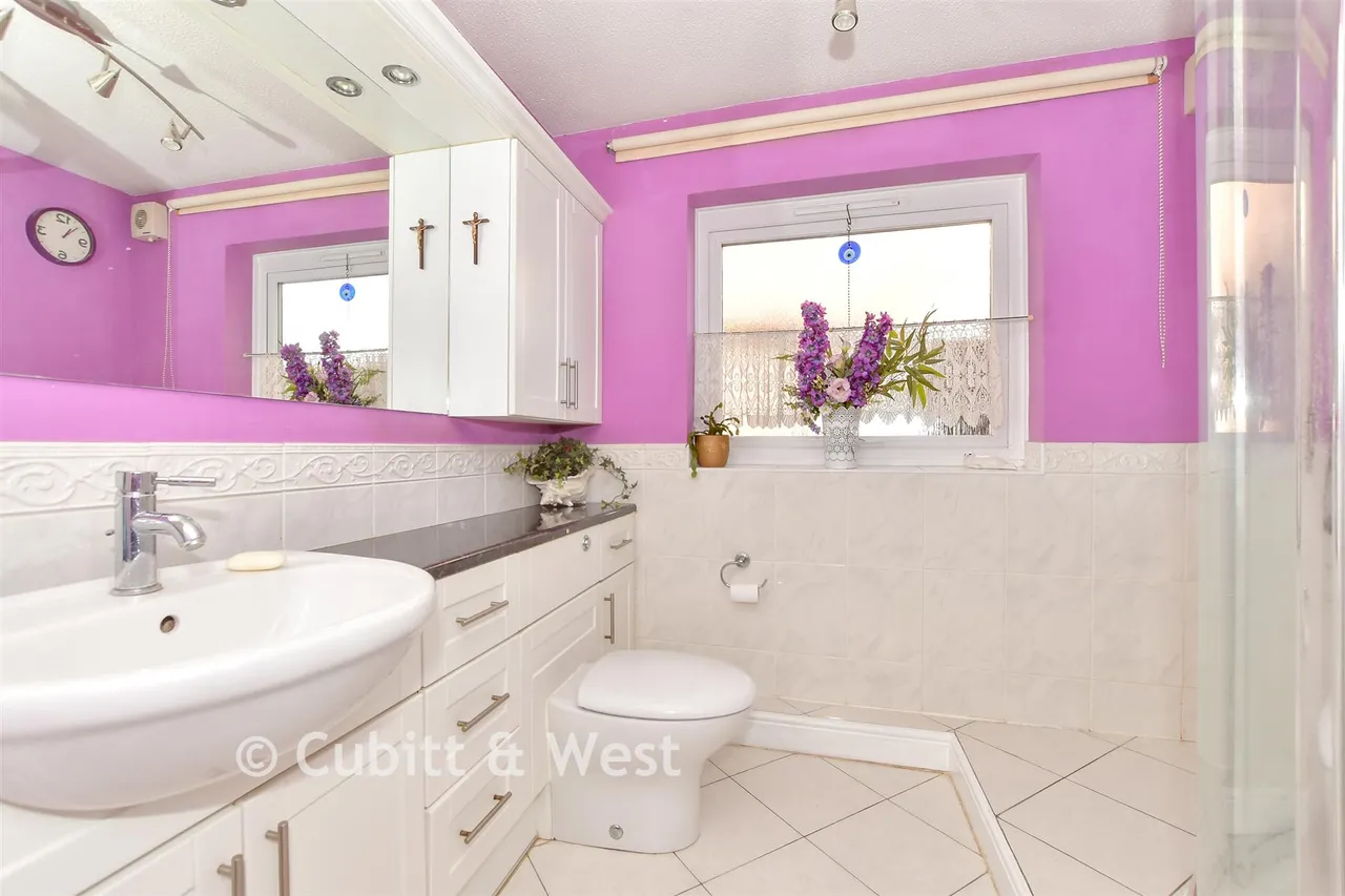 Fraser Gardens, Southbourne, PO10, photo 10