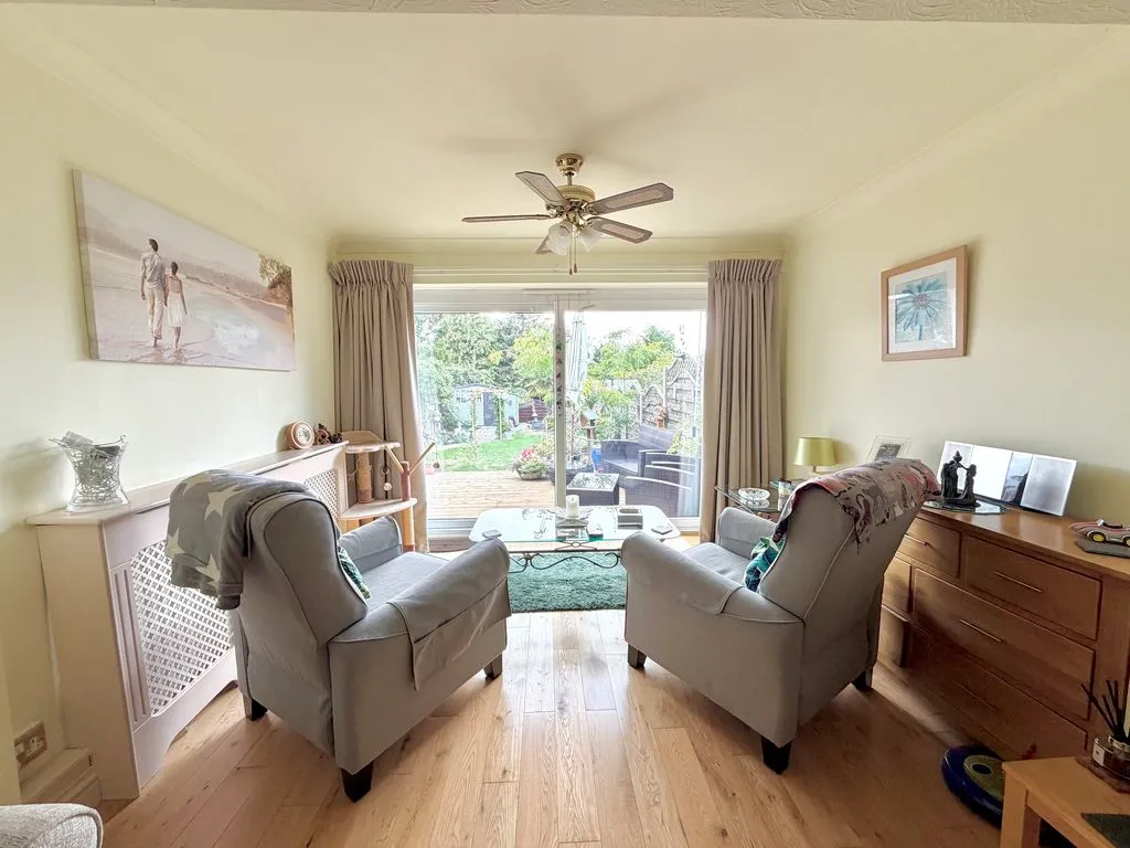 Howard Place, Dunstable LU5 4AA, photo 8