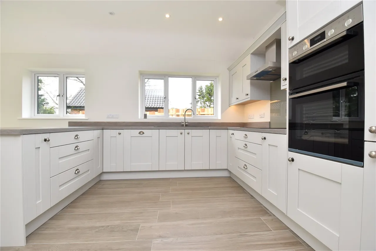 3 bed house for sale, St. Peters Close, Charsfield, IP13