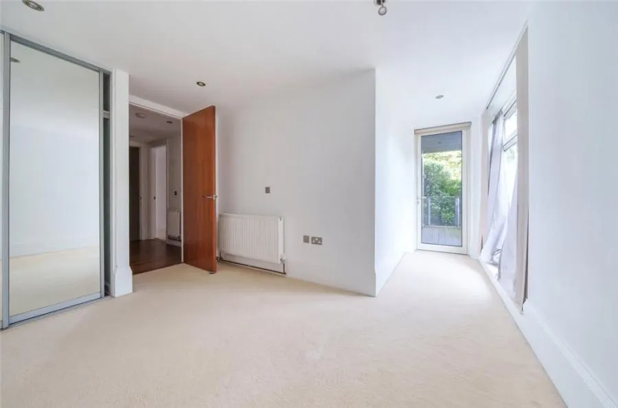 Lower Queens Road, Buckhurst Hill, IG9, photo 5