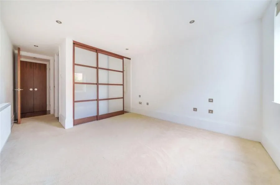Lower Queens Road, Buckhurst Hill, IG9, photo 4