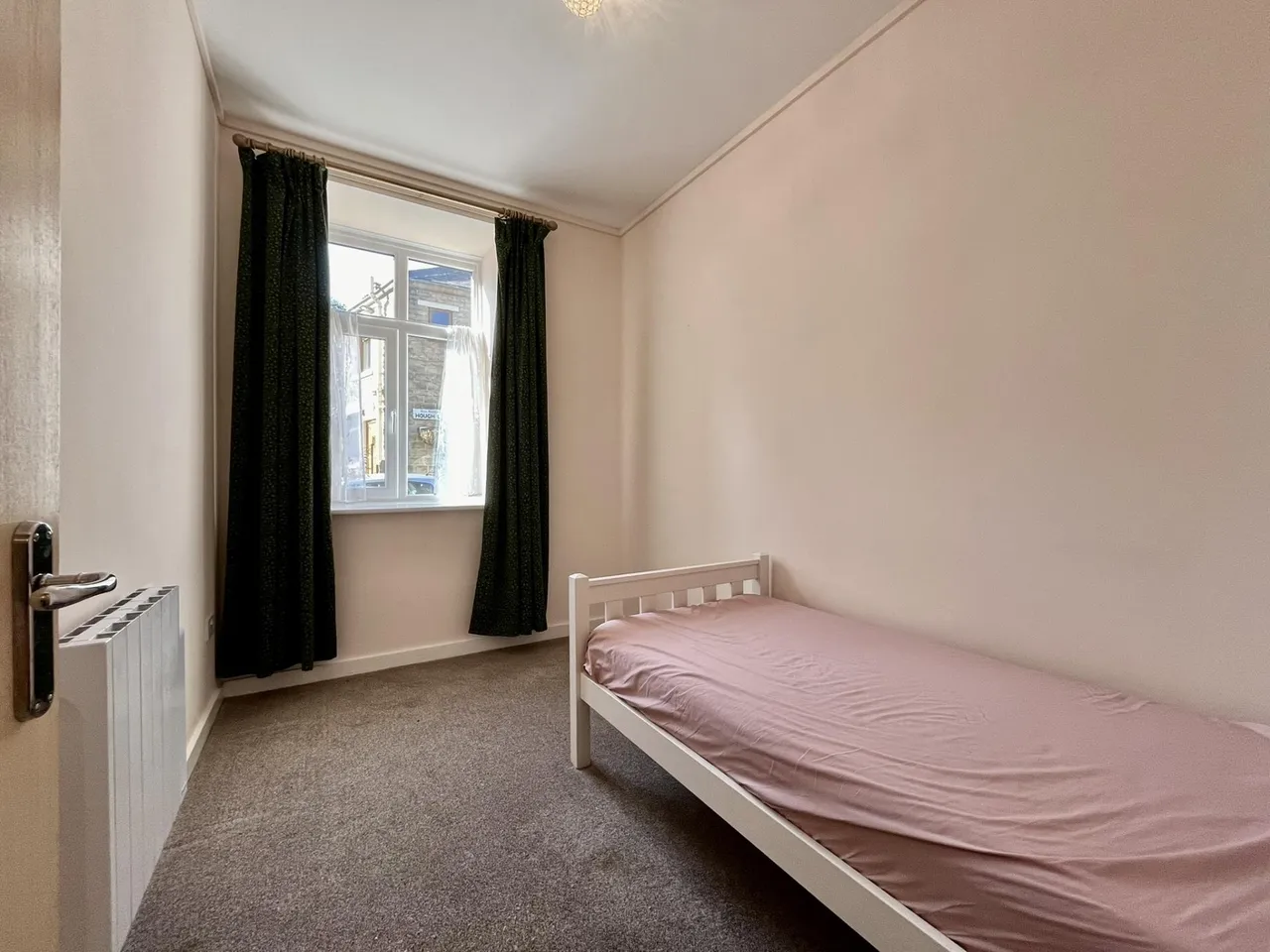 Spencers Wood, Bromley Cross, Bolton, BL7, photo 11