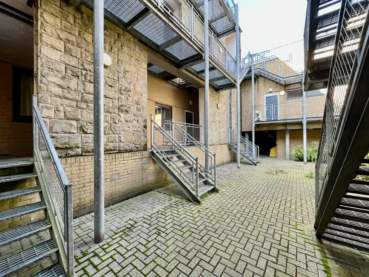 Spencers Wood, Bromley Cross, Bolton, BL7, photo 12