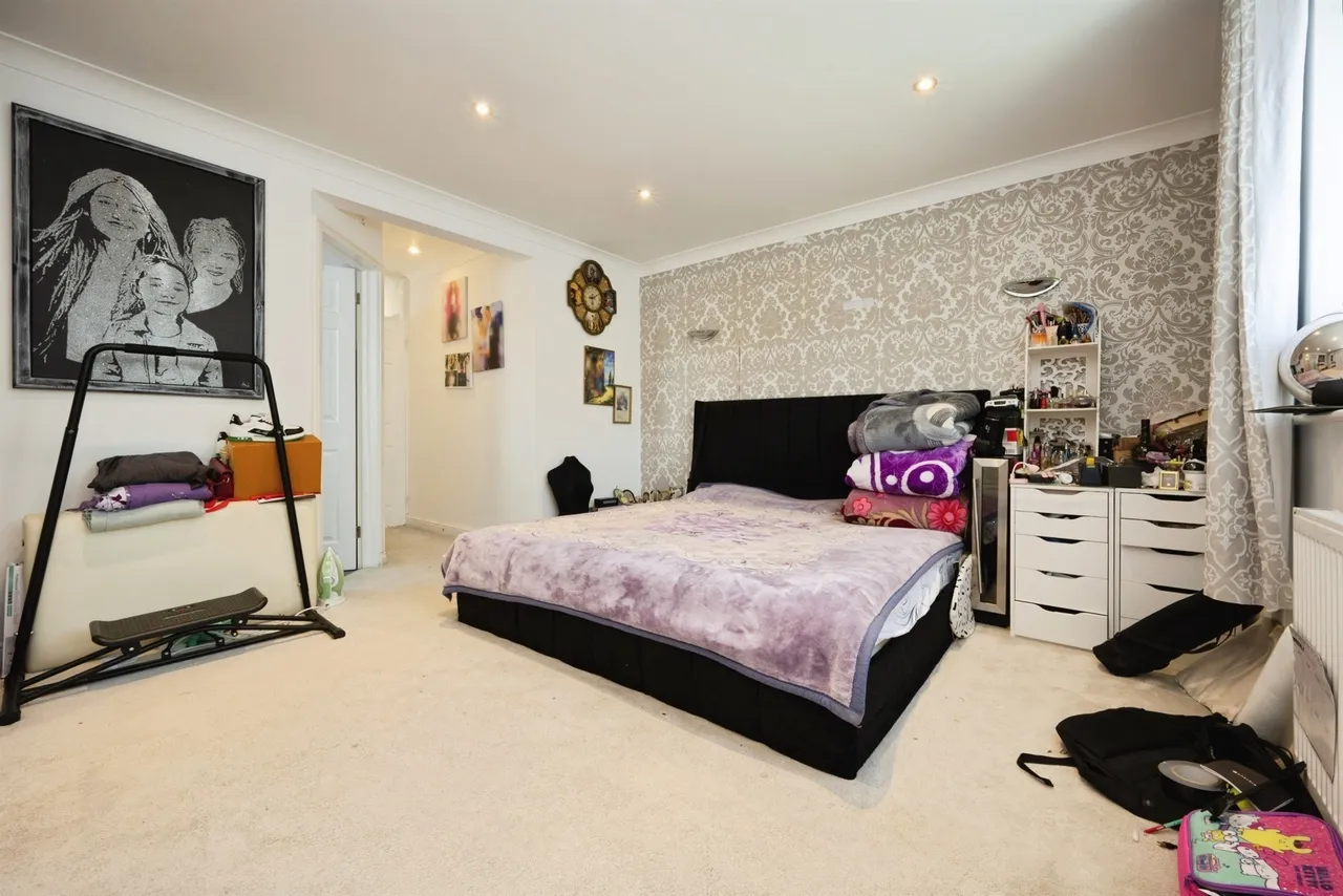 Russell Avenue, Aylesbury, HP21, photo 17