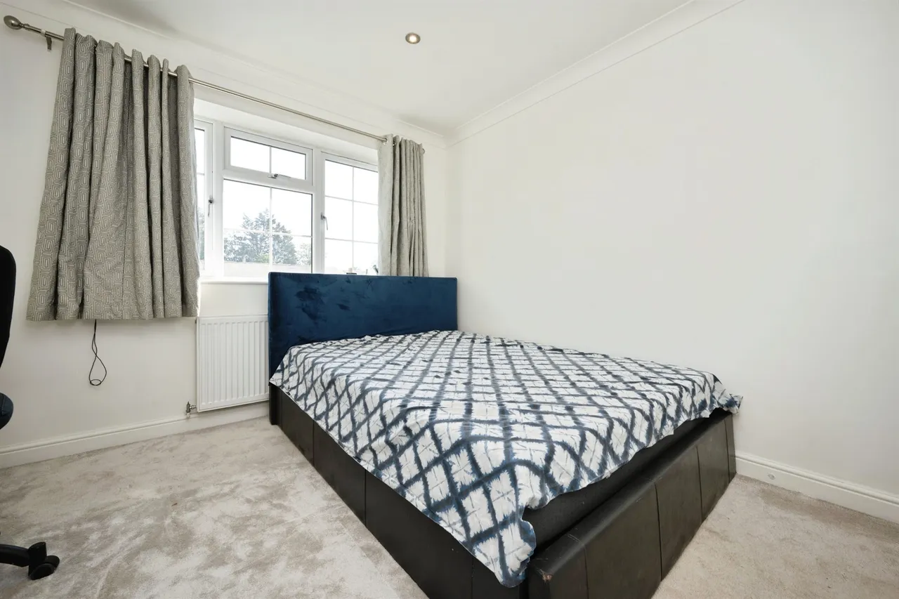 Russell Avenue, Aylesbury, HP21, photo 22