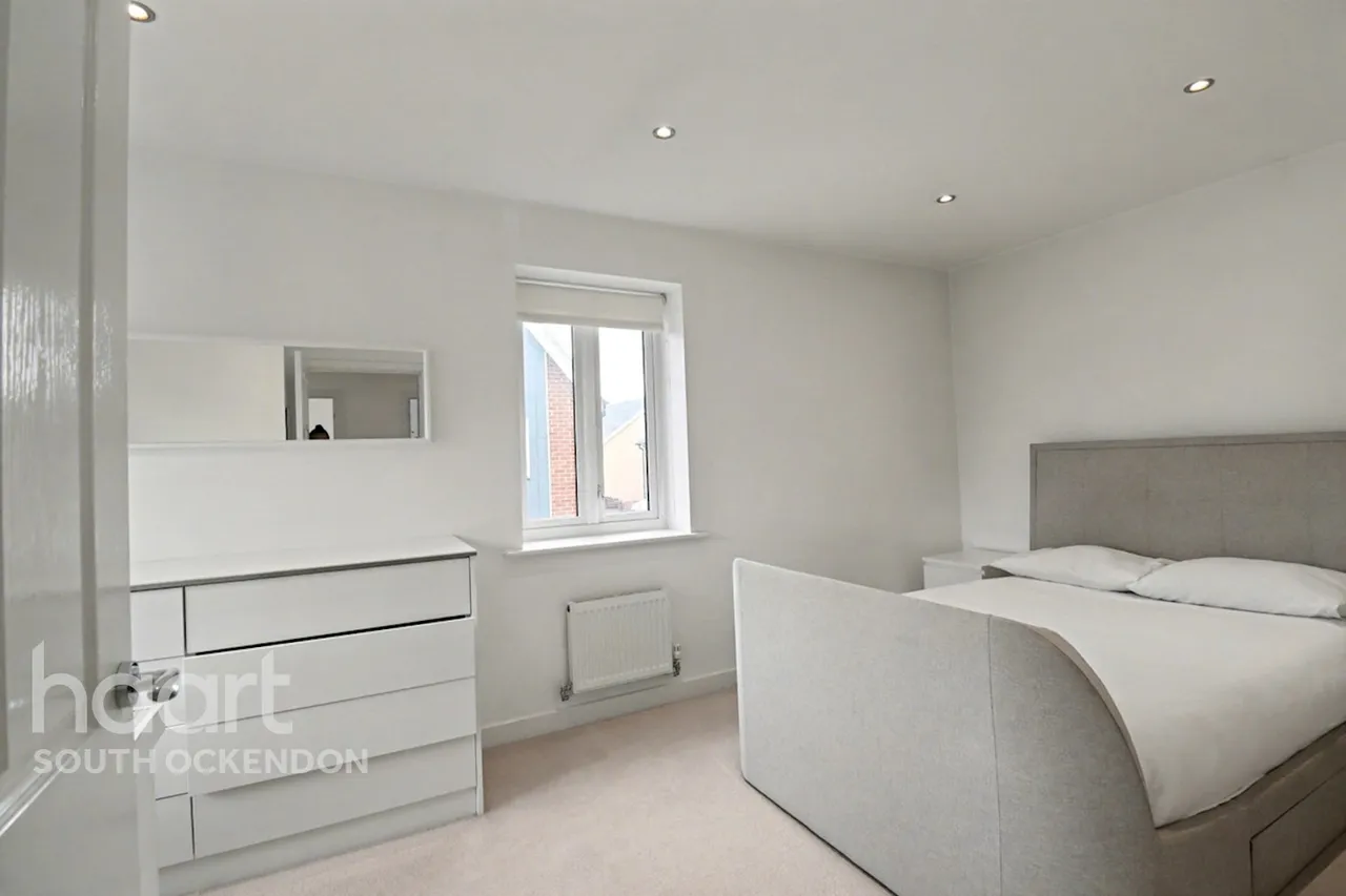 Anglia Way, South Ockendon, RM15, photo 7