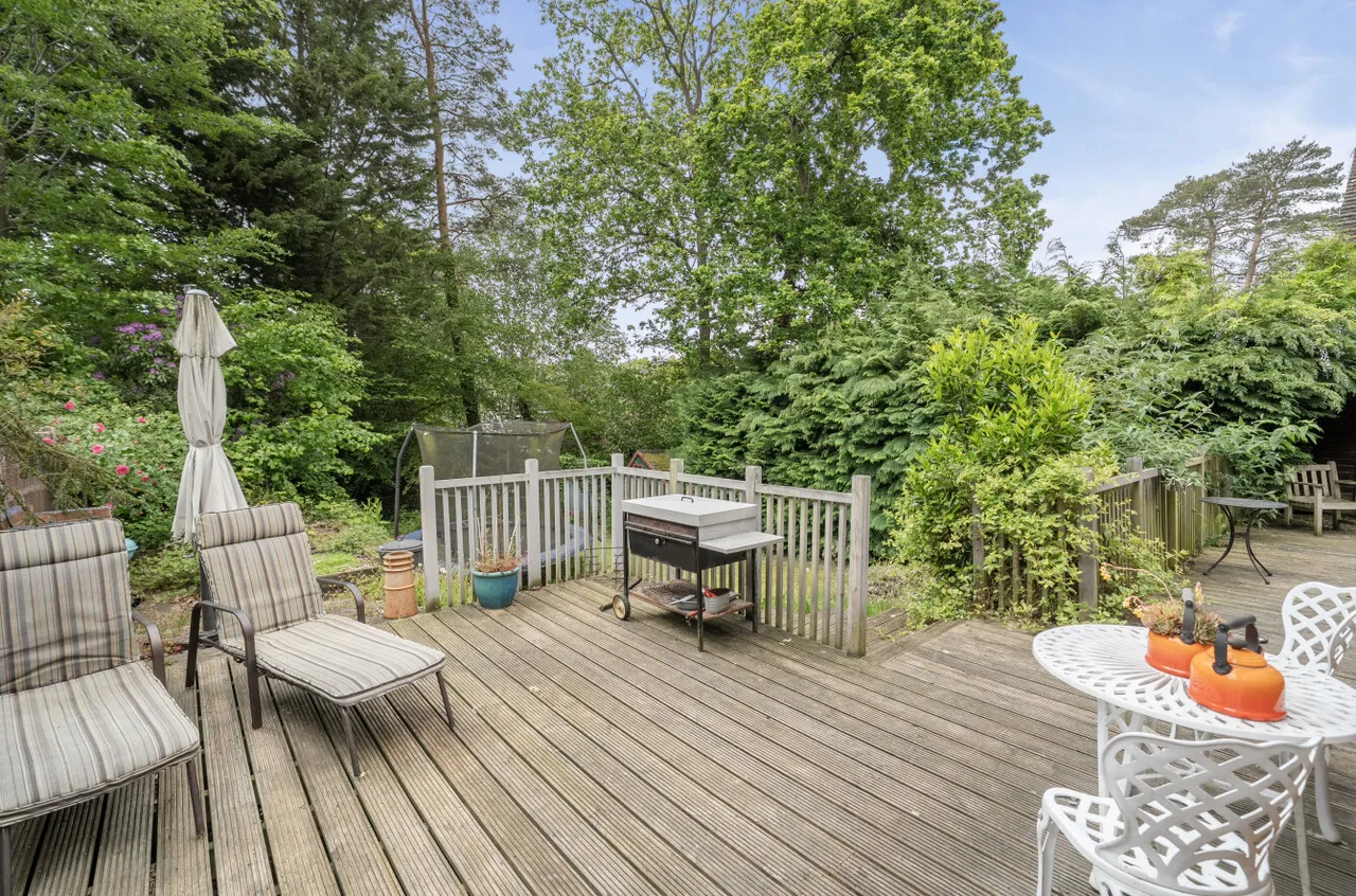 Ridgeway Close, Lightwater, Surrey, GU18 5XX, photo 16