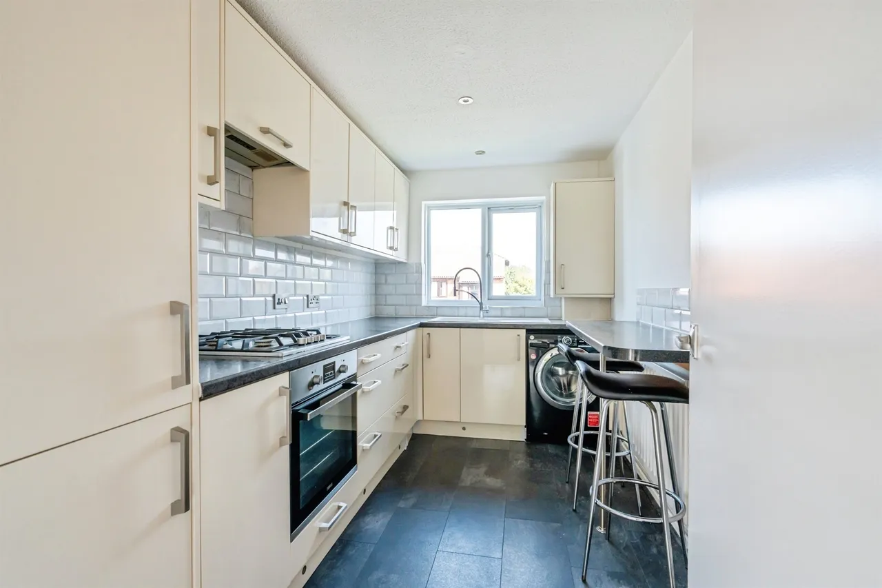 Priestley Way, Bognor Regis, PO22, photo 13