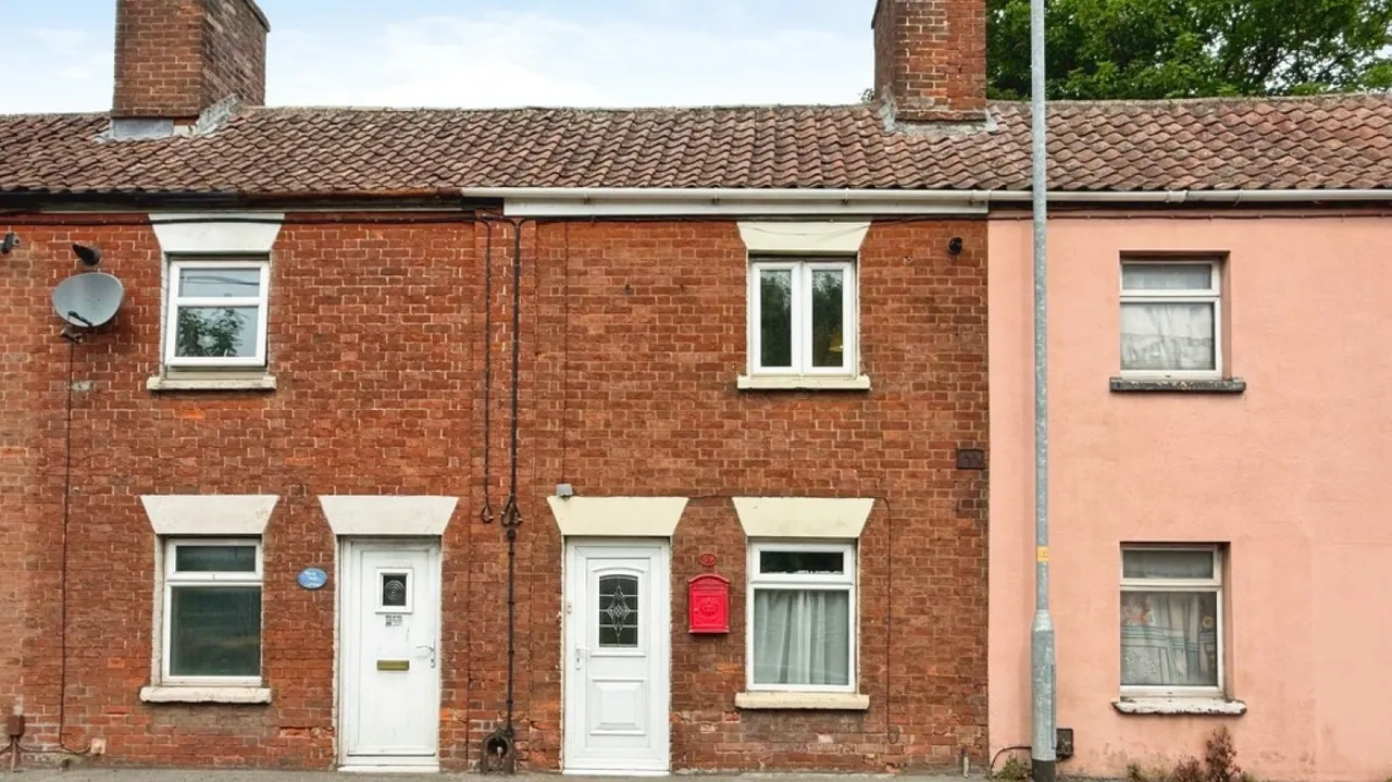 1 bed house for sale — Bratton Road, Westbury