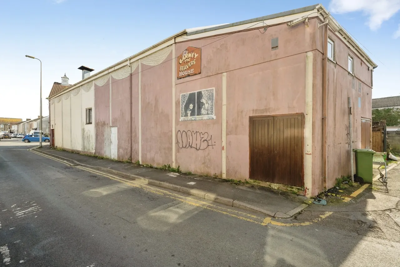 Station Road, Llanelli, SA15, photo 20