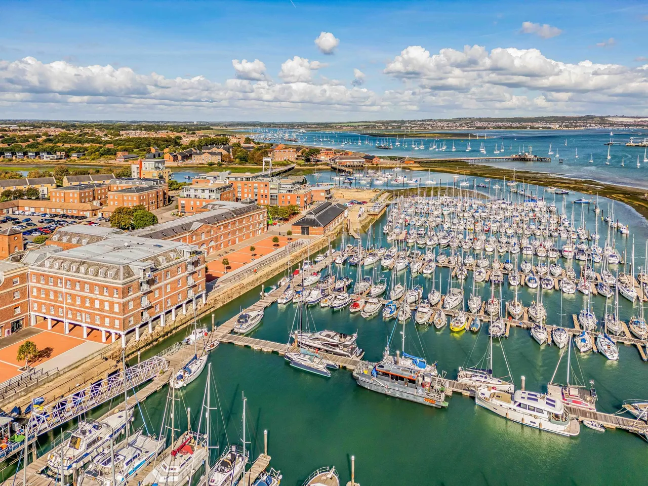 Gosport, PO12, photo 34