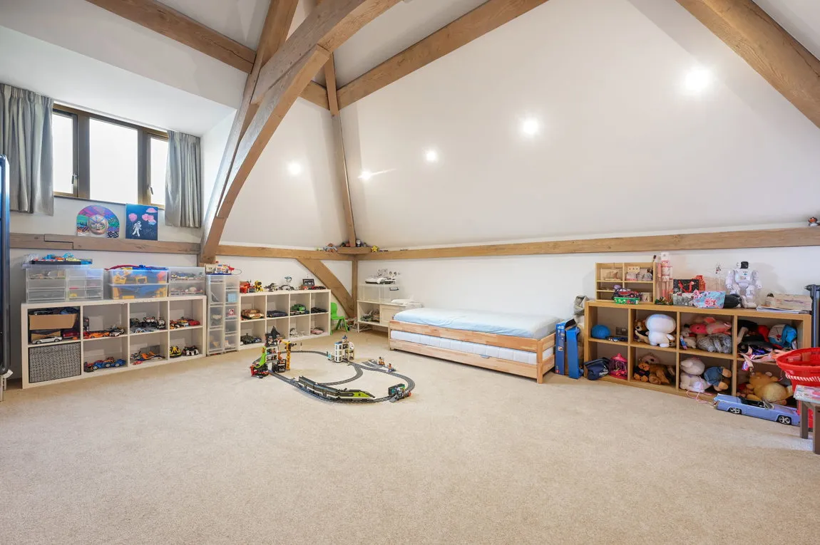East End Farm, Pinner, HA5, photo 12