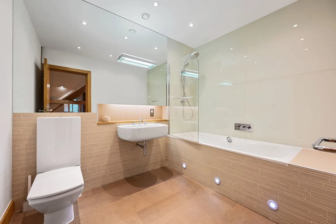 East End Farm, Pinner, HA5, photo 13