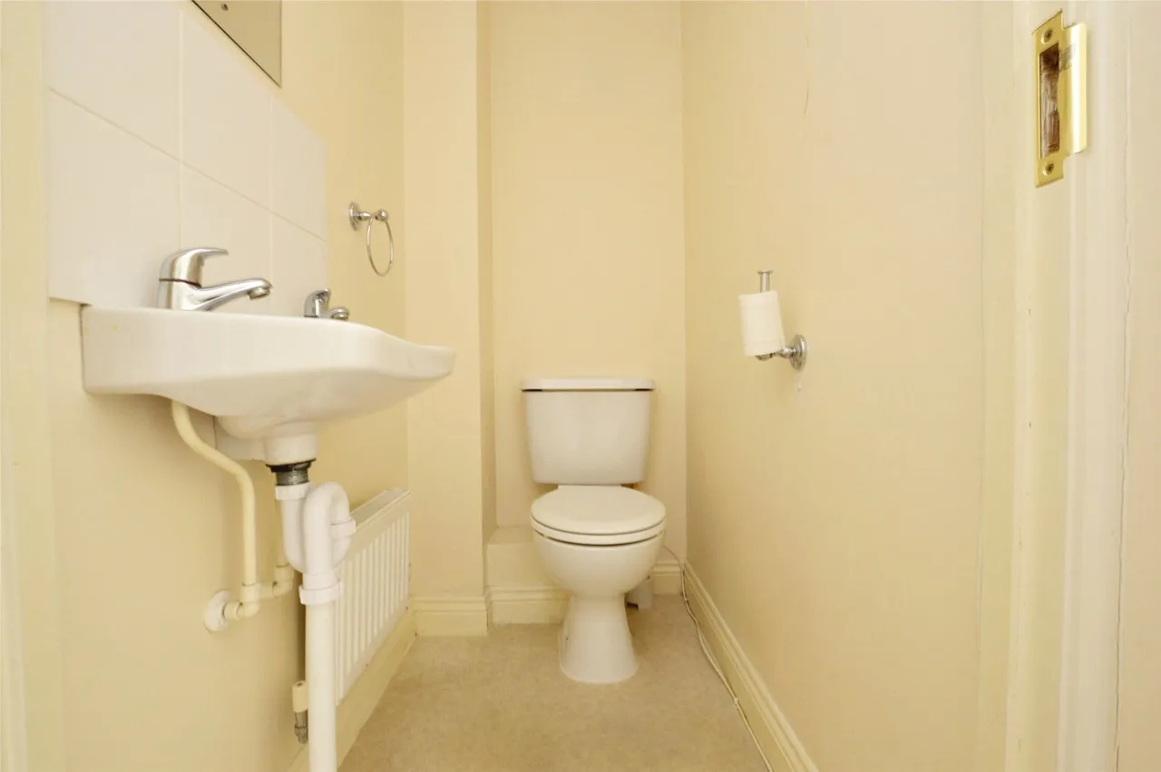 Blackberry Way, Somerset, Midsomer Norton, BA3 2RN, photo 7