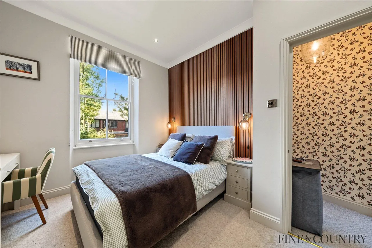 Lowfield Road, London, photo 9