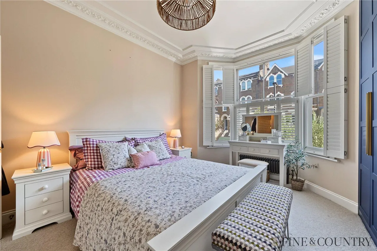 Lowfield Road, London, photo 7