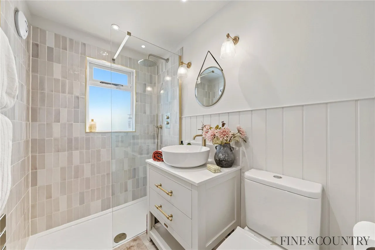 Lowfield Road, London, photo 8