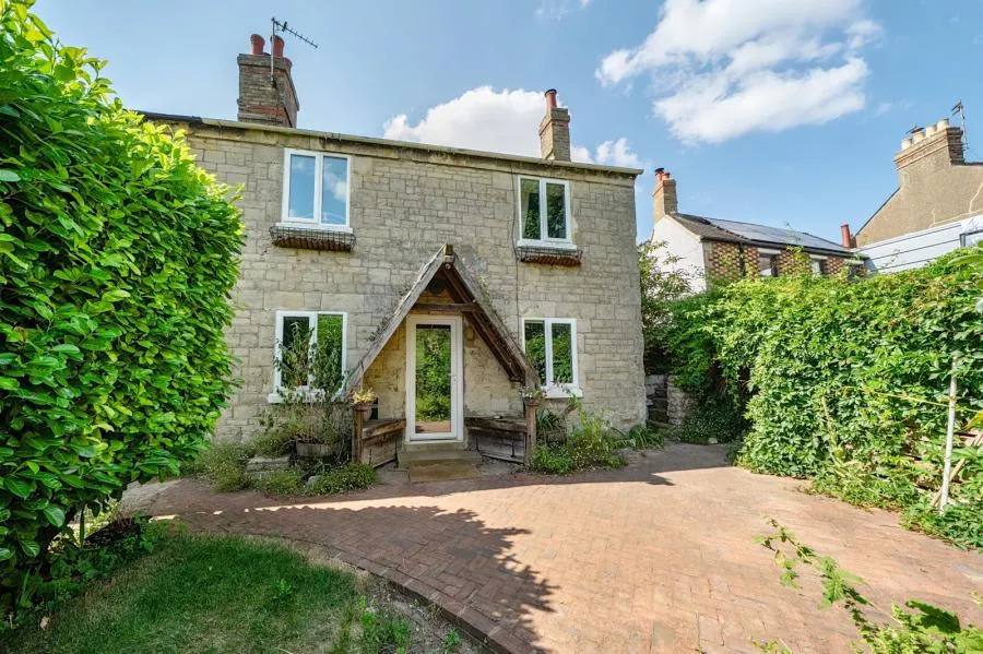 2 bed house for sale, Quarry High Street, Headington, OX3