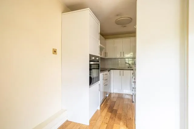 St. Johns Wood Road, London, NW8, photo 9