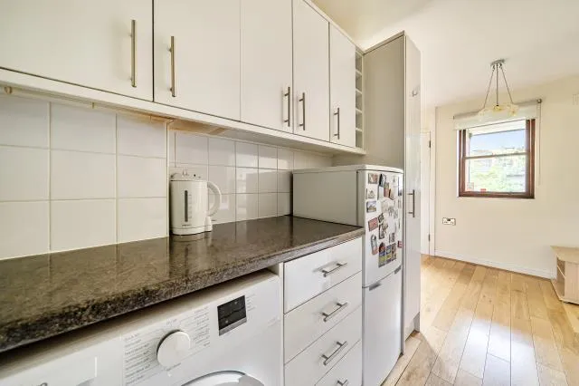St. Johns Wood Road, London, NW8, photo 8