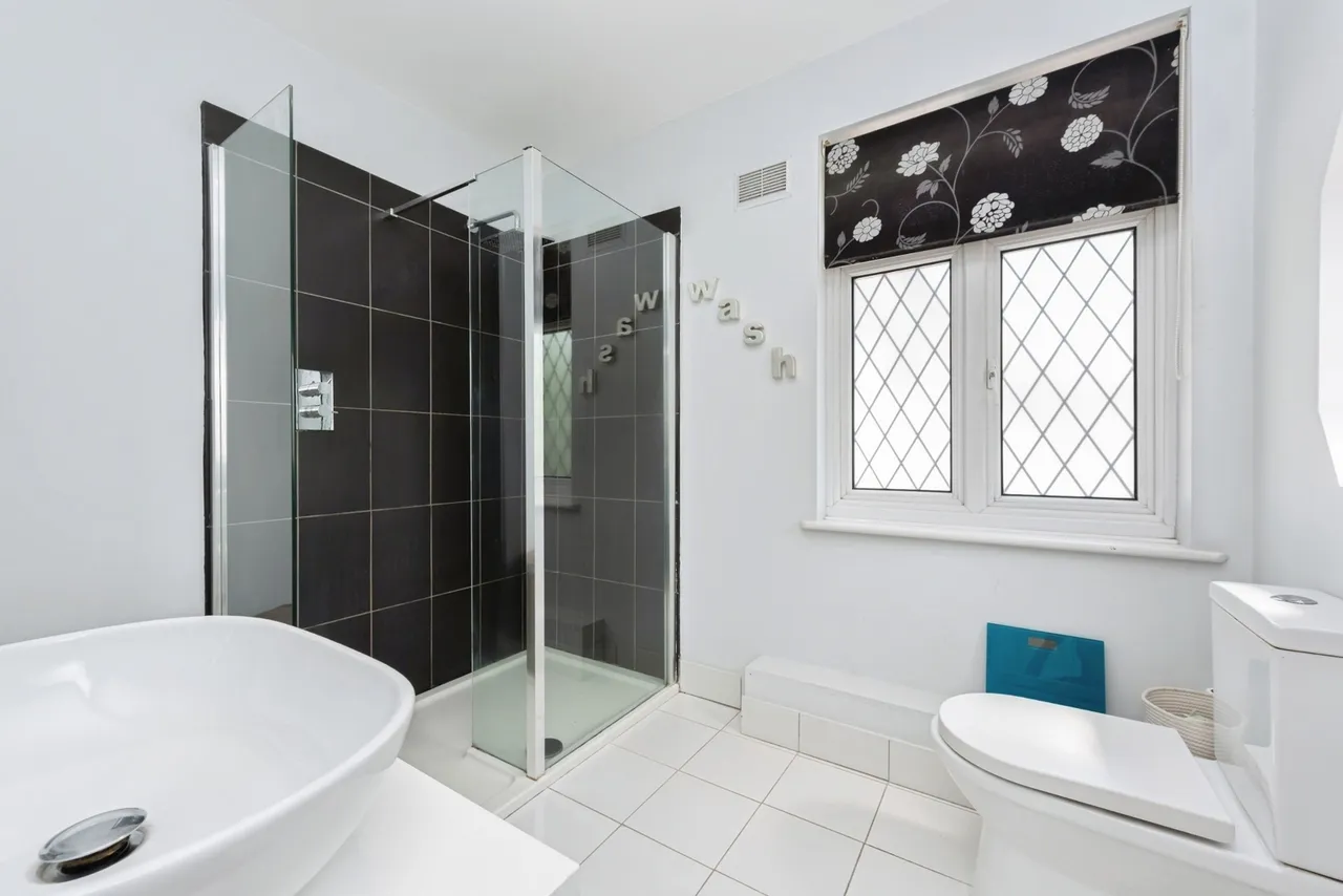 Church Road, Worcester Park, KT4, photo 13