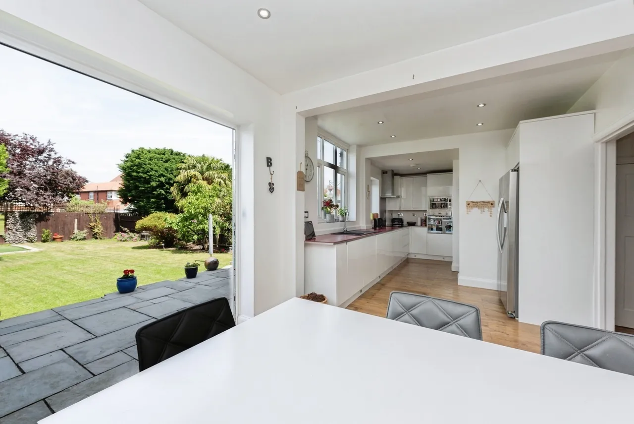 Church Road, Worcester Park, KT4, photo 9