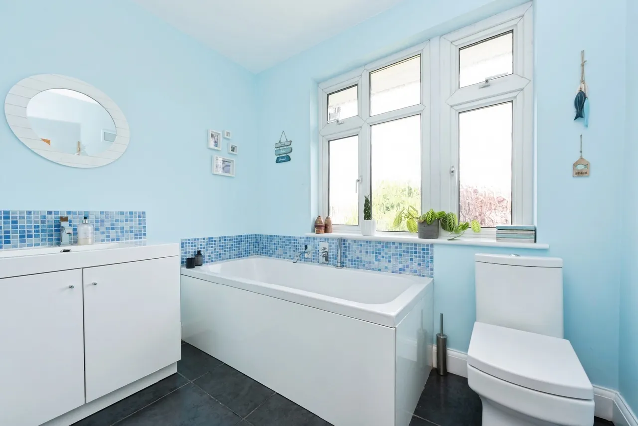 Church Road, Worcester Park, KT4, photo 15