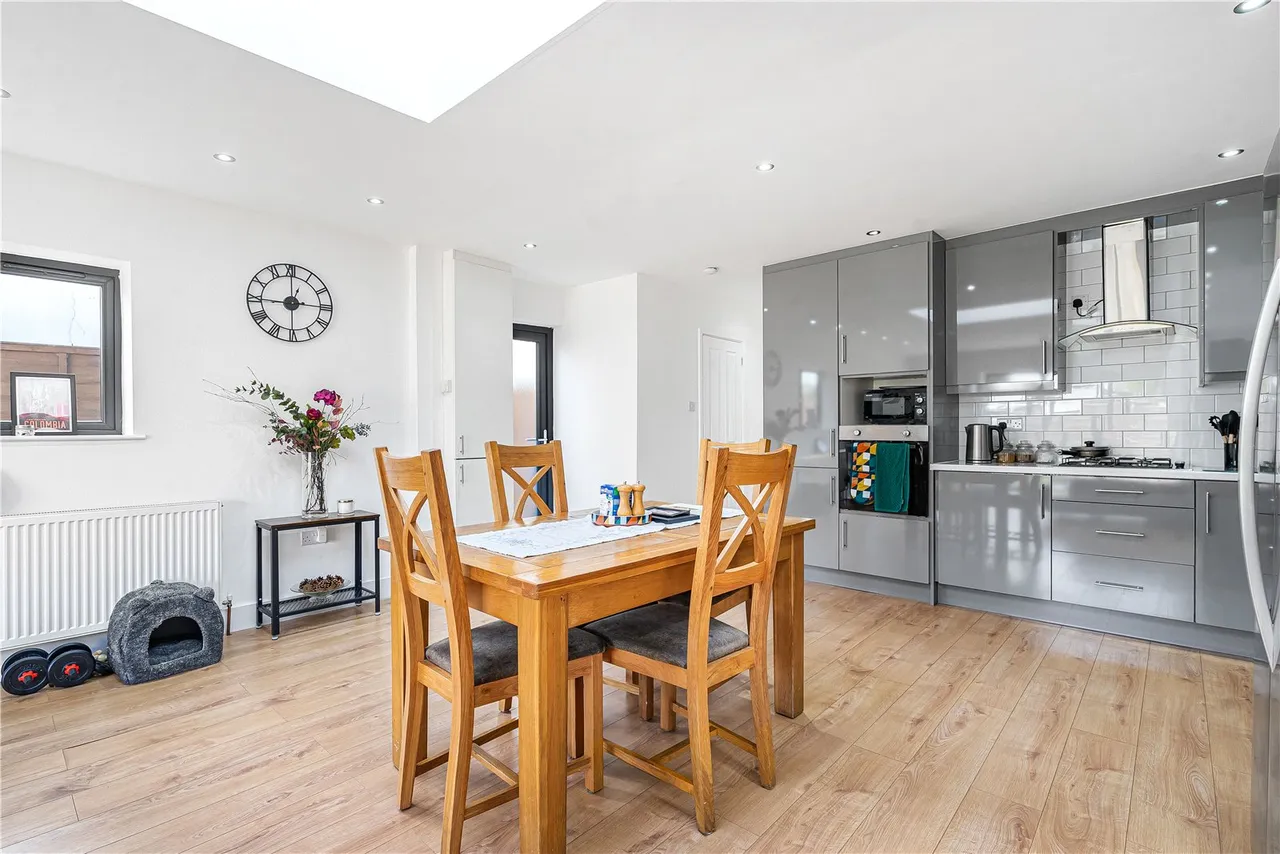 Cranbrook Drive, Twickenham, TW2, photo 12